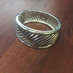 Heavy duty fashion bracelet